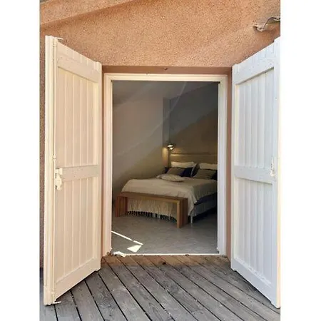 Apartamento Welcoming In Hyères