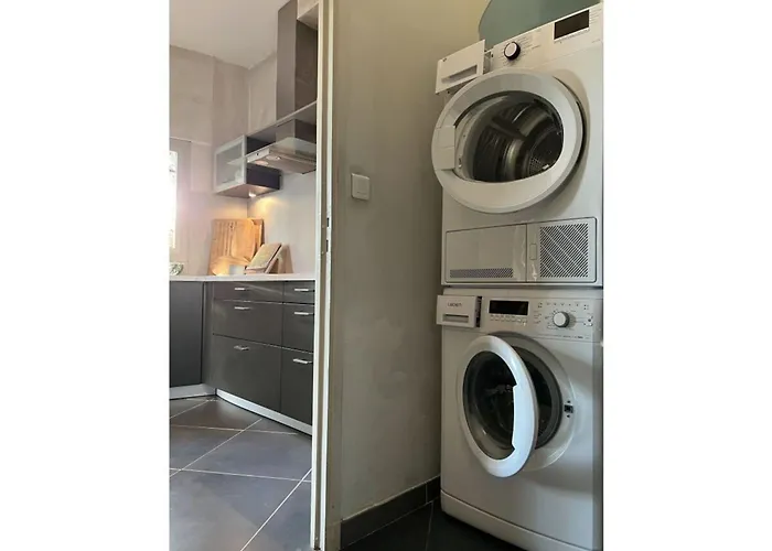 Welcoming In הייר