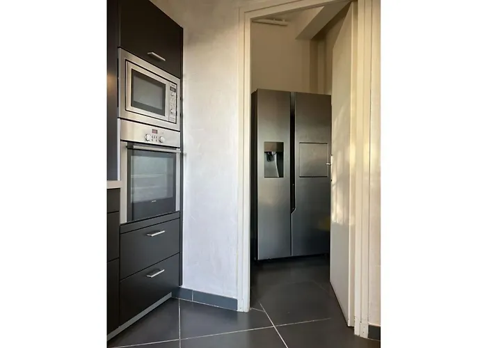 Welcoming In הייר